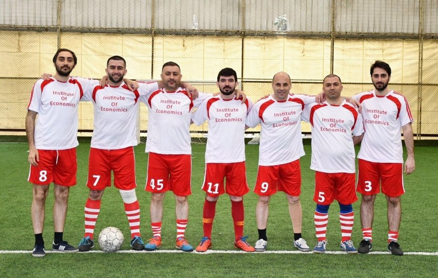 İqtisadiyyat İnstitutunun futbol komandası 1/4 finala çıxdı