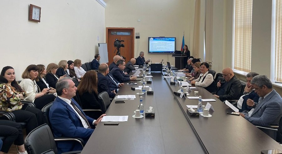 “Azərbaycanda turizm sektorunun dövlət tənzimlənməsinin təkmilləşdirilməsi yolları” mövzusunda dissertasiya işi müdafiə olunub 1
