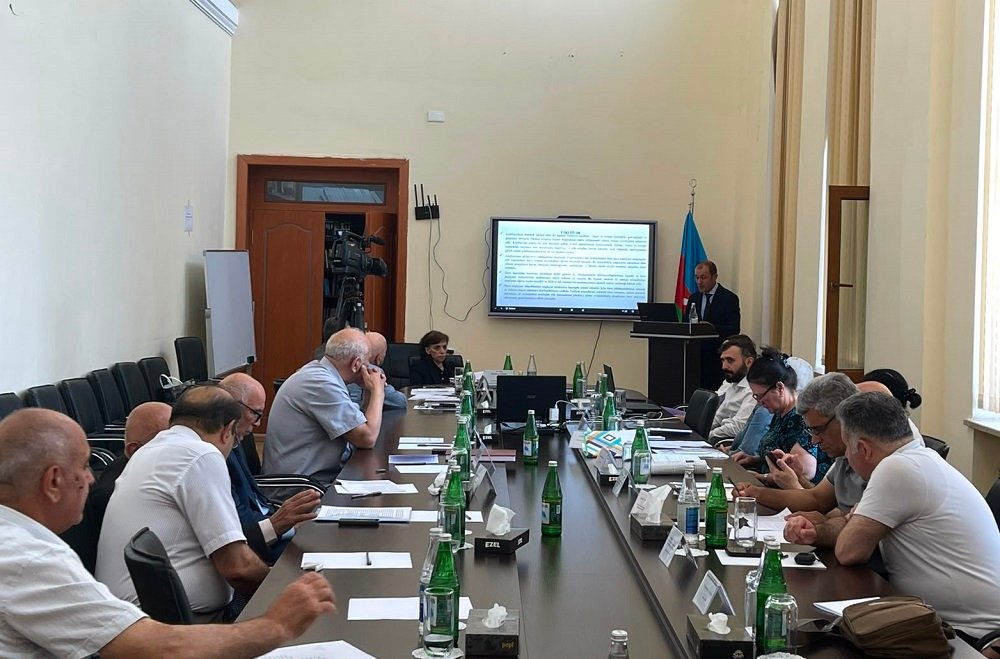 Defended dissertation on “Enhancing the Efficiency of Air Transport in the International Economic Development of the Republic of Azerbaijan” 1