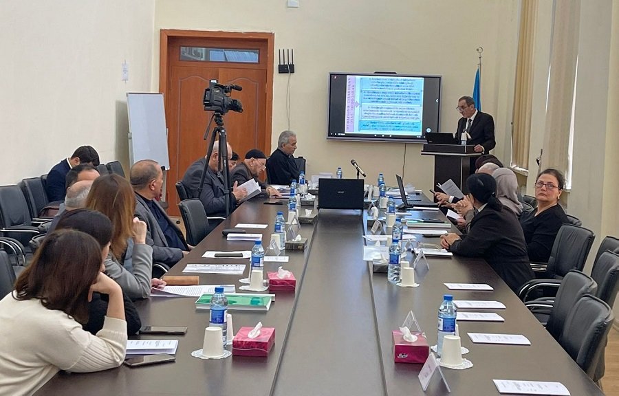 “Azərbaycanın metallurgiya sənayesinin inkişafı və rayonlararası iqtisadi əlaqələrin təkmilləşdirilməsi” mövzusunda dissertasiya işi müdafiə olunub 1
