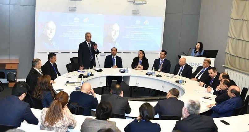 İqtisadiyyat İnstitutunun və ADNSU-nun birgə təşkilatçılığı ilə elmi konfrans 1