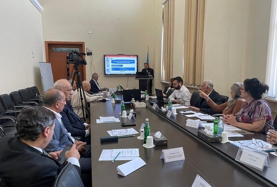 Защищена диссертация на тему «Возможности и способы реализации инновационного экономического роста». 1