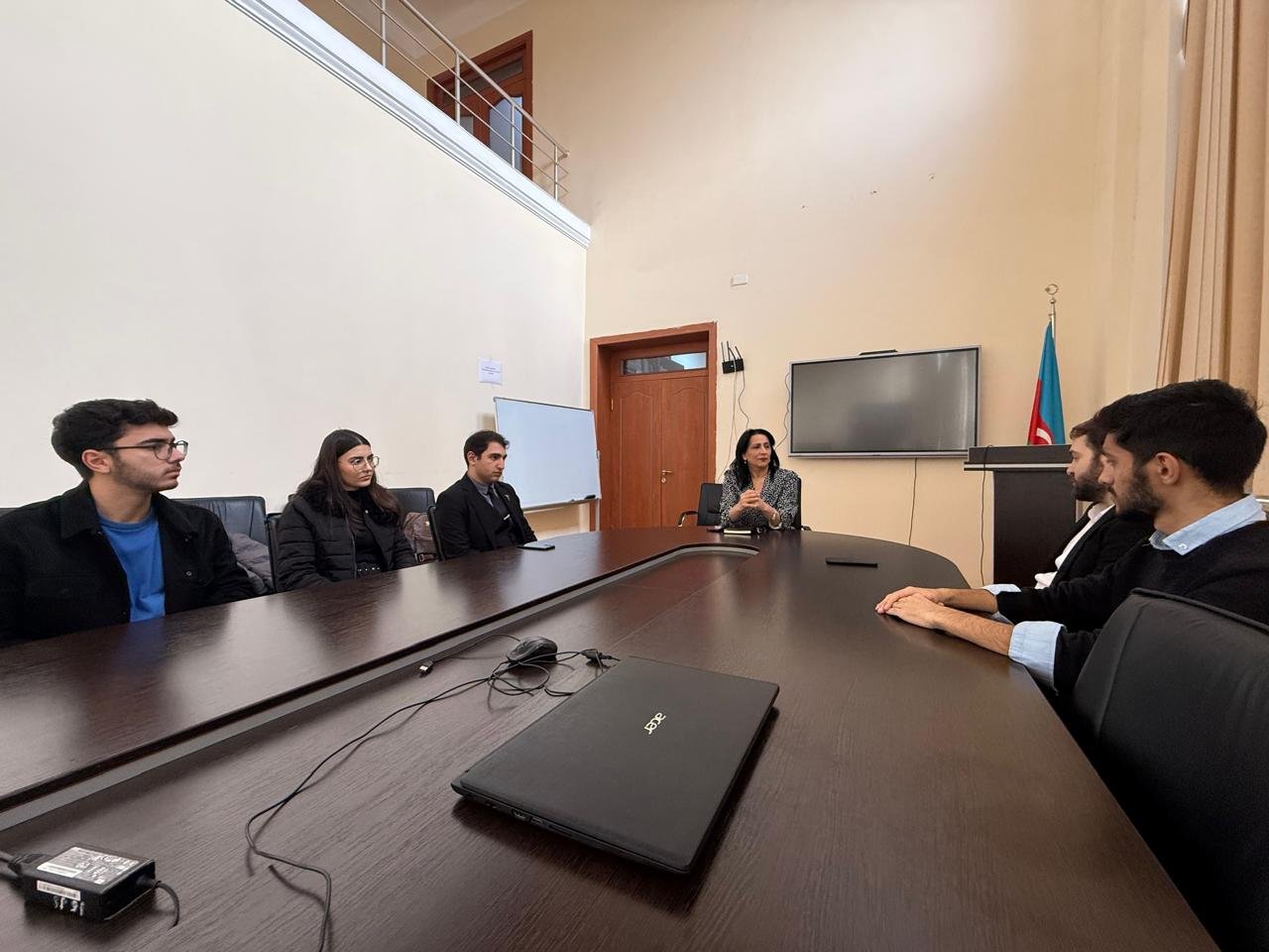 Held a meeting with the employees of the sciencehub.az platform 1