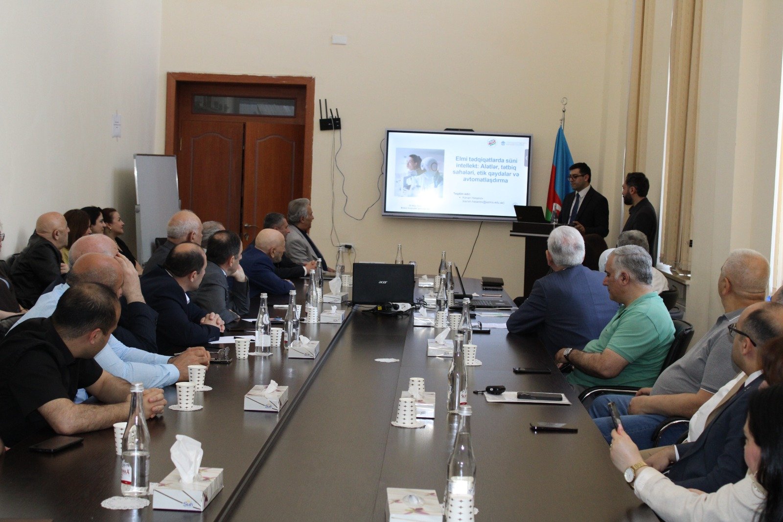 İqtisadiyyat İnstitutunda elmi tədqiqatlarda süni intellektin imkanları müzakirə olunub 1