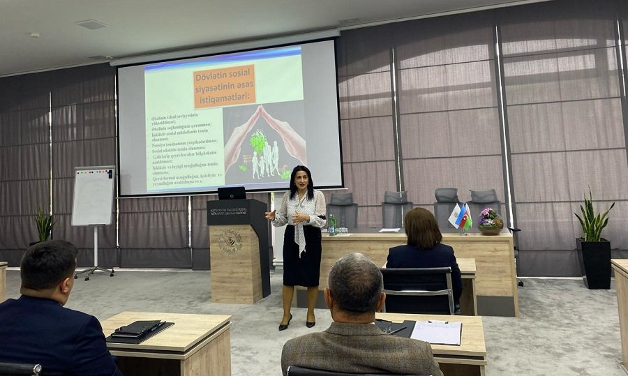 Эксперты Института Экономики провели тренинги на социальные темы