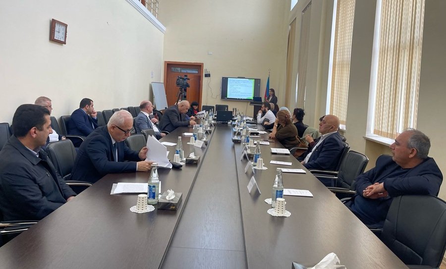 “Müasir dövrdə tikinti sferasında investisiya qoyuluşunun səmərəliliyinin qiymətləndirilməsi problemləri” mövzusunda dissertasiya işi müdafiə olunub 1
