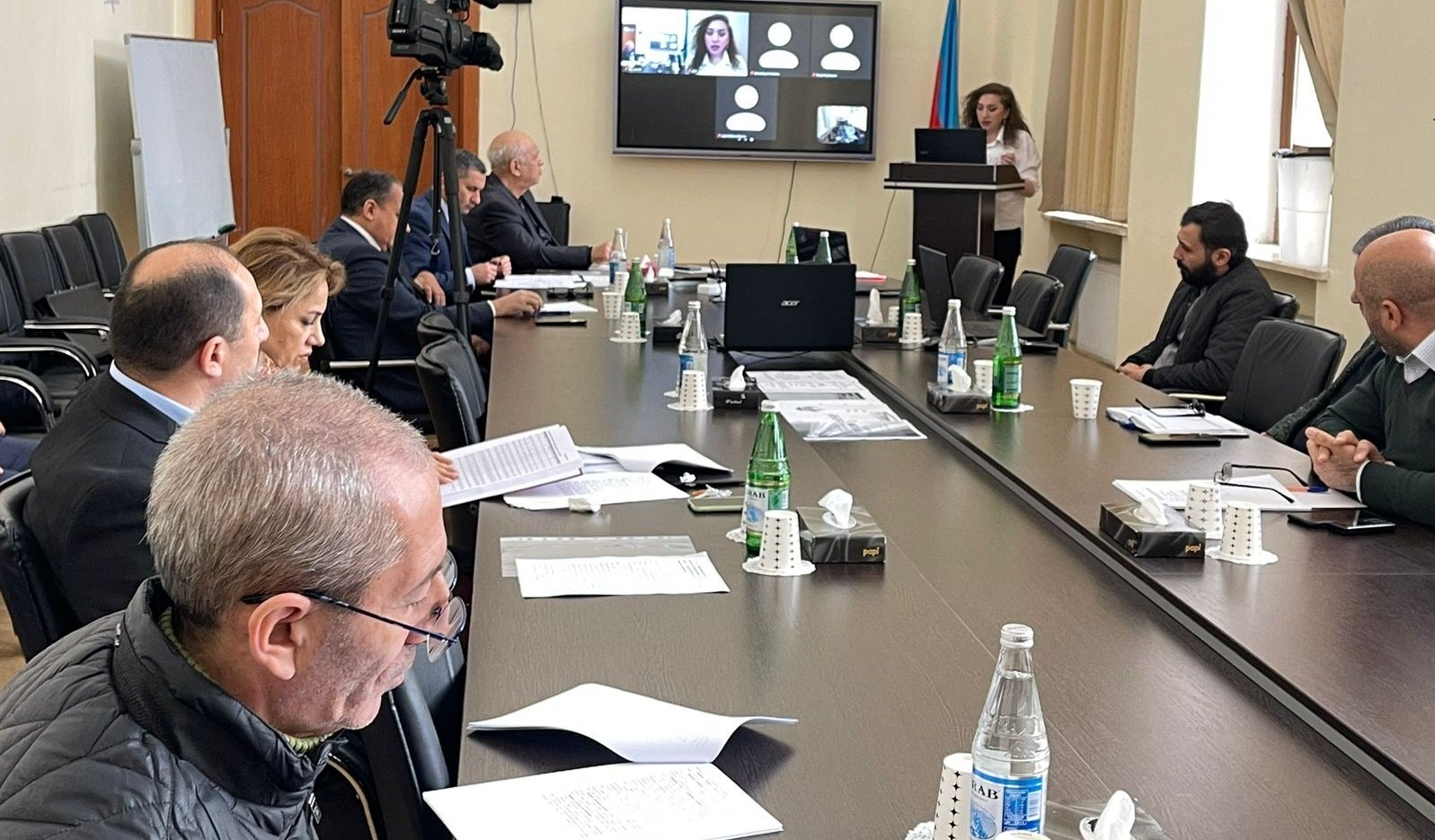 Elmi seminarda “Azərbaycanda sənaye müəssisələrində kadr potensialının formalaşması və istifadəsi” müzakirə edilib 1