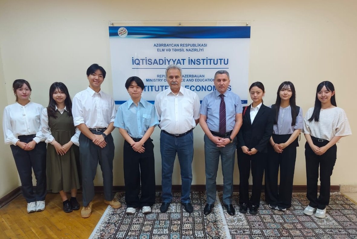 Студенты японского университета KEIO посетили Институт Экономики 1