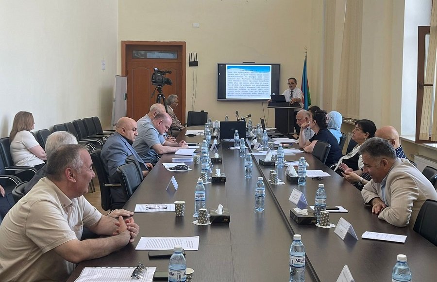 “Aqroemal sahəsində dövlət tənzimlənməsinin təkmilləşdirilməsi” mövzusunda doktorluq dissertasiya işi müdafiə olunub 1